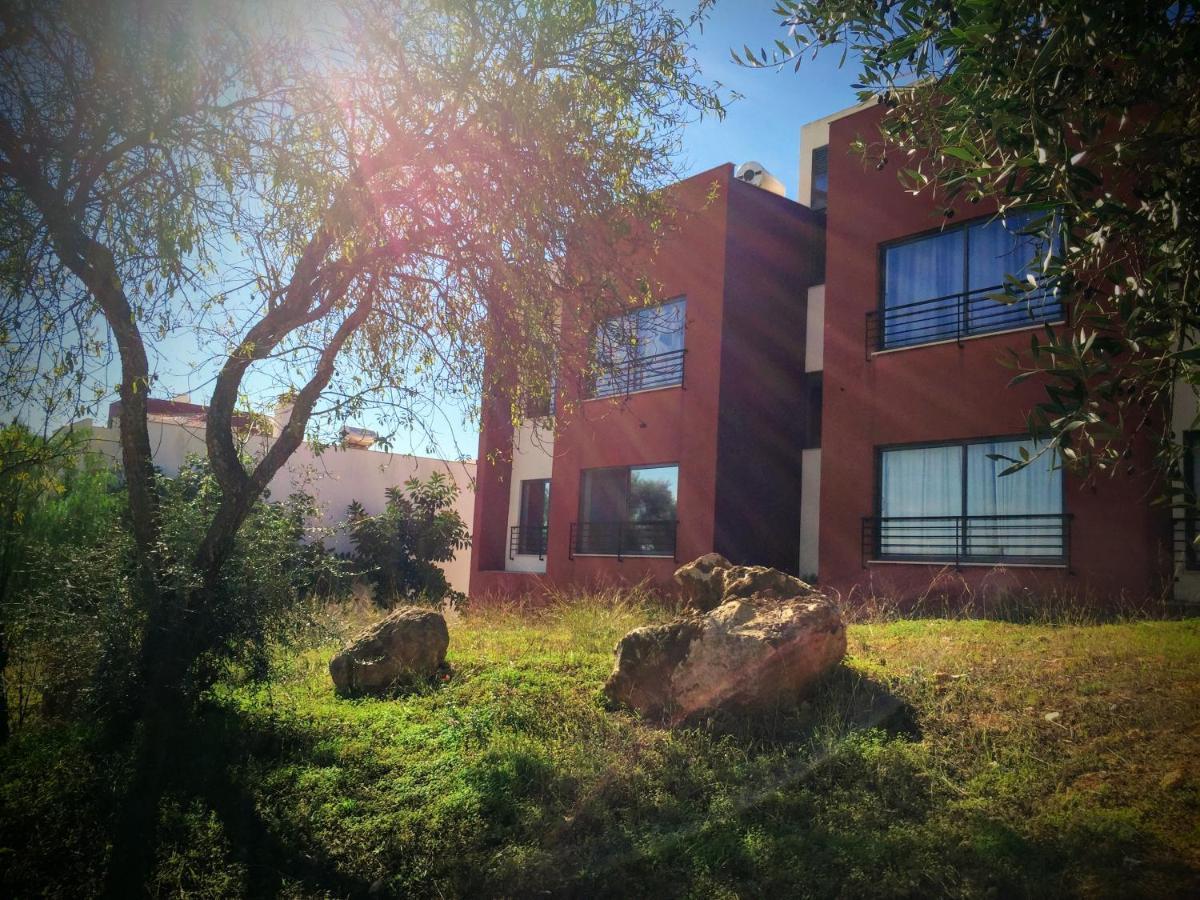 Apartment Beta - 2 Bedrooms, Private Rooftop Patio With Hot Tub, Bbq And View Ferragudo (Faro) Exterior foto