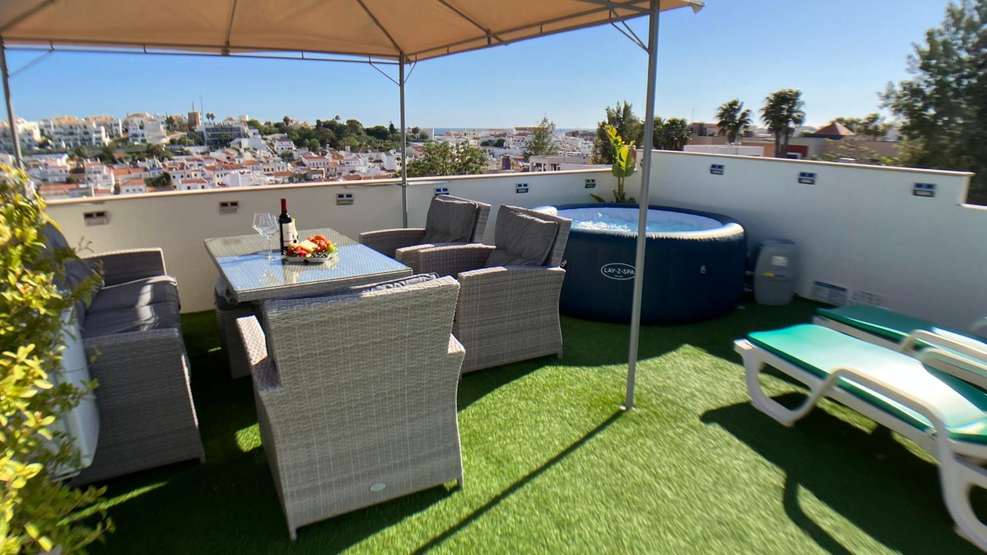 Apartment Beta - 2 Bedrooms, Private Rooftop Patio With Hot Tub, Bbq And View Ferragudo (Faro) Exterior foto